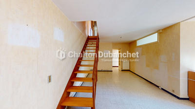 Maison - 210 m² - 9 pièces