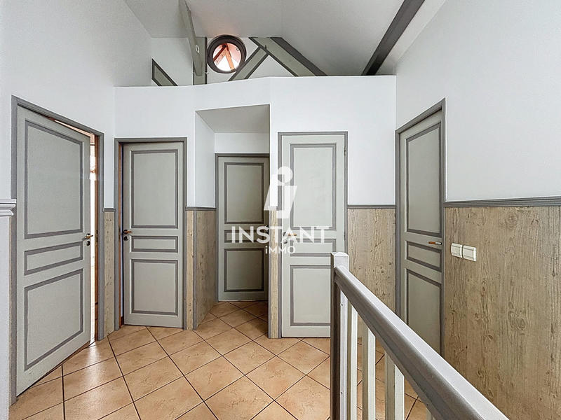 Maison - 137 m² - 6 pièces