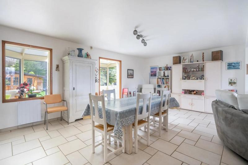 Maison - 142 m² - 9 pièces