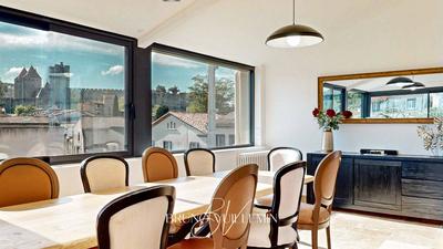 Maison - 413 m² - 12 pièces