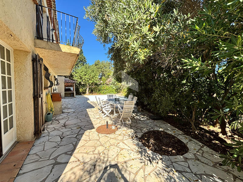 Maison - 164 m² - 5 pièces