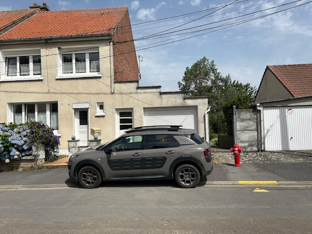 Maison - 80 m² - 8 pièces