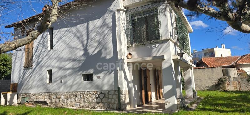 Villa - 150 m² - 5 pièces