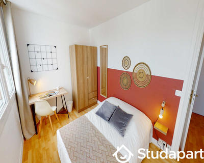 Chambre - 80 m² - 1 pièce