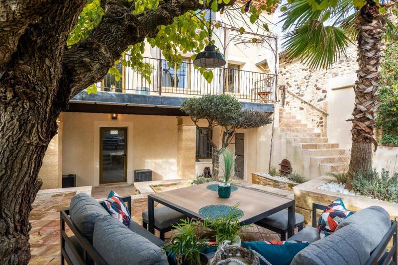 Maison de village - 262 m² - 7 pièces