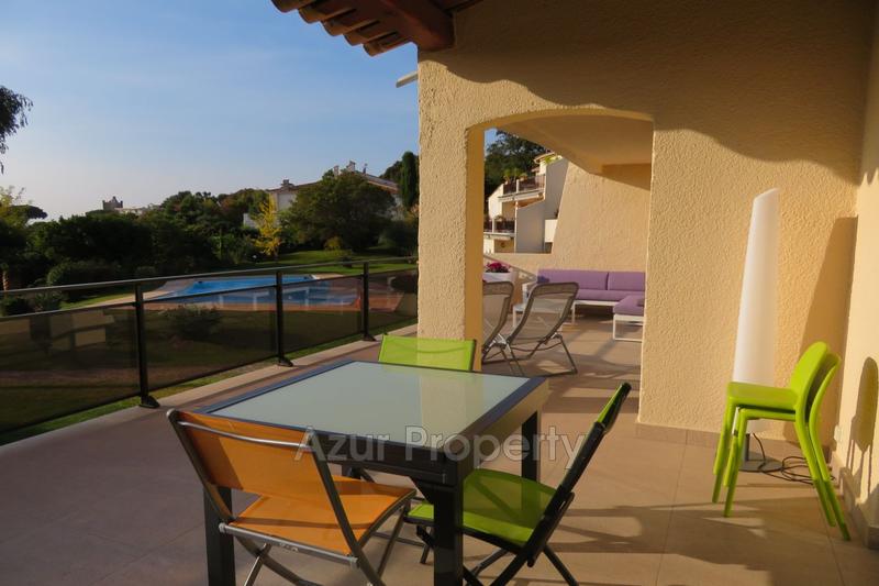 Villa - 210 m² - 6 pièces