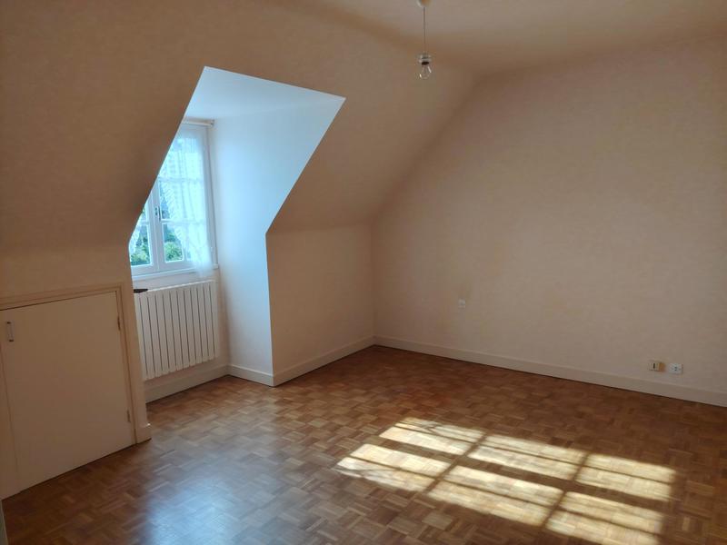 Maison - 122 m² - 6 pièces