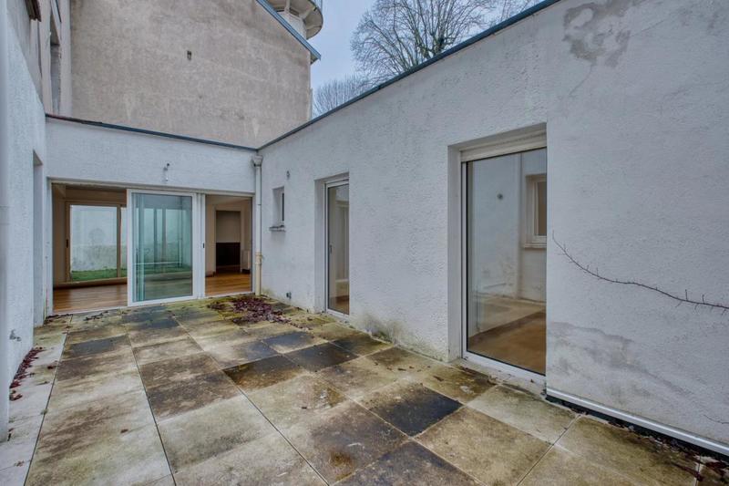 Appartement - 177 m² - 8 pièces