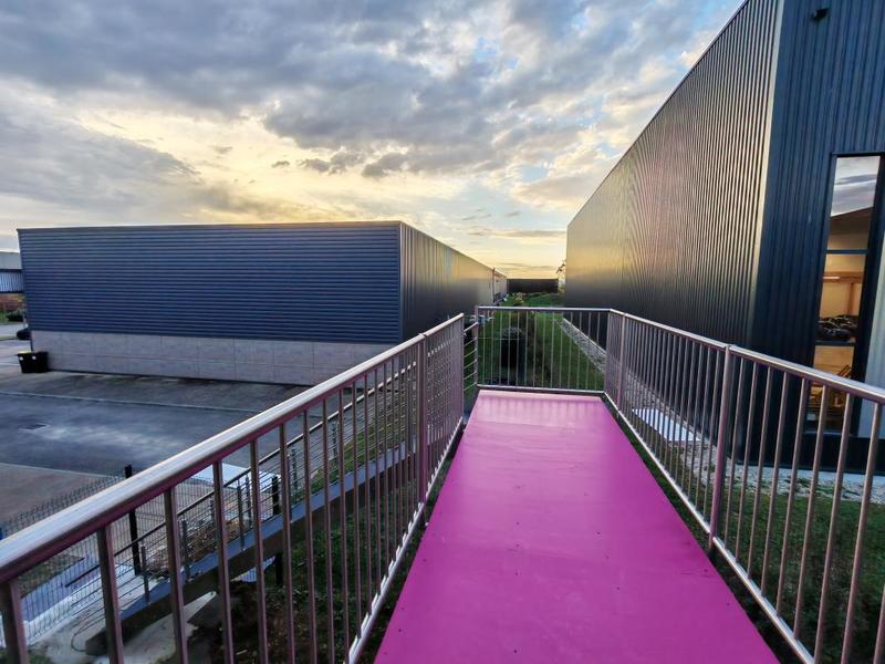 Bureau - 110 m² - 4 pièces