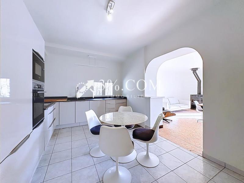 Maison - 183 m² - 8 pièces