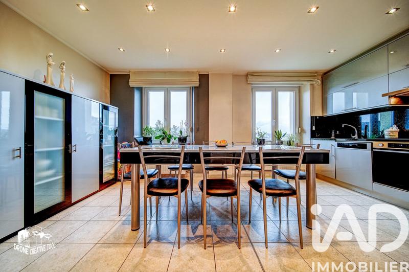 Maison - 110 m² - 6 pièces