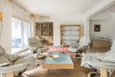 Appartement - 174 m² - 5 pièces