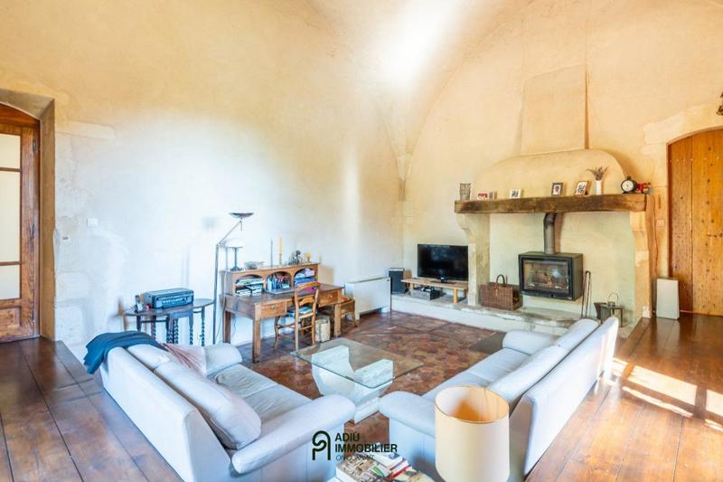 Mas - 400 m² - 15 pièces