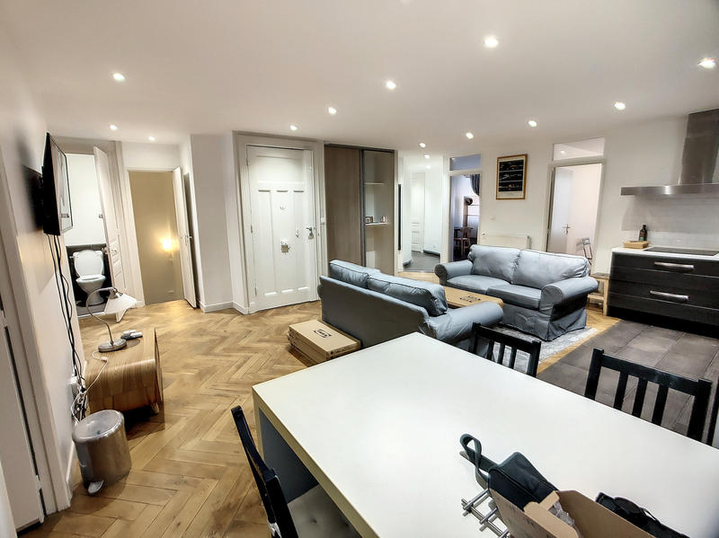 Appartement - 130 m² - 6 pièces