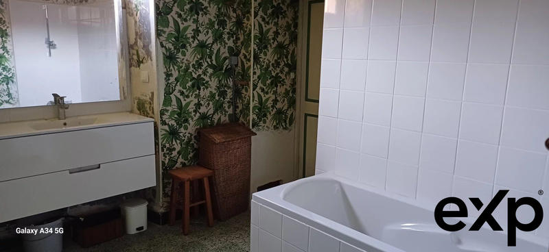 Maison traditionnelle - 82 m² - 4 pièces