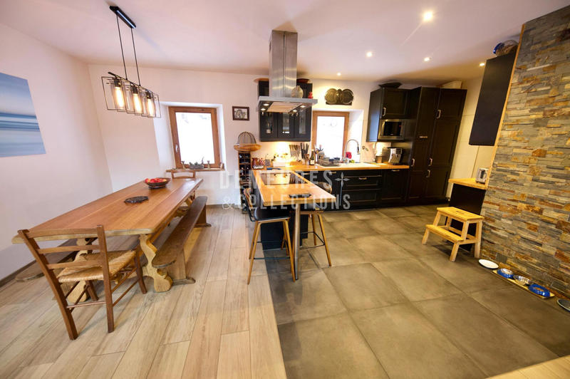 Duplex - 175 m² - 6 pièces