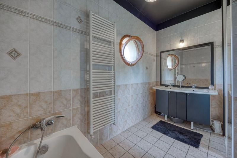 Maison - 154 m² - 7 pièces