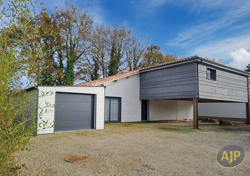 Maison - 136 m² - 5 pièces