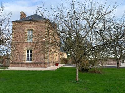 Maison - 250 m² - 5 pièces