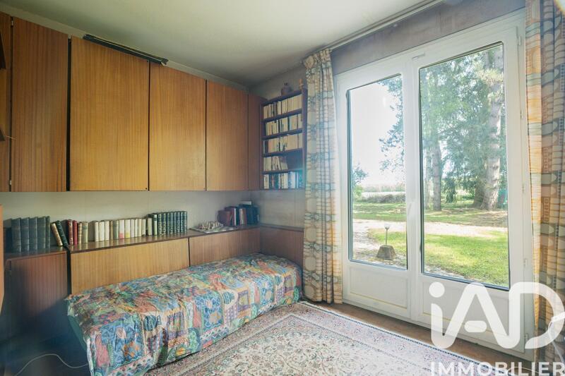 Maison - 302 m² - 12 pièces