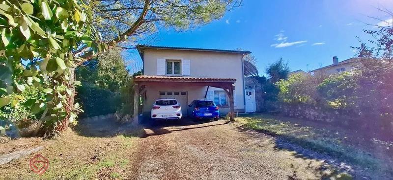 Demeure - 310 m² - 9 pièces