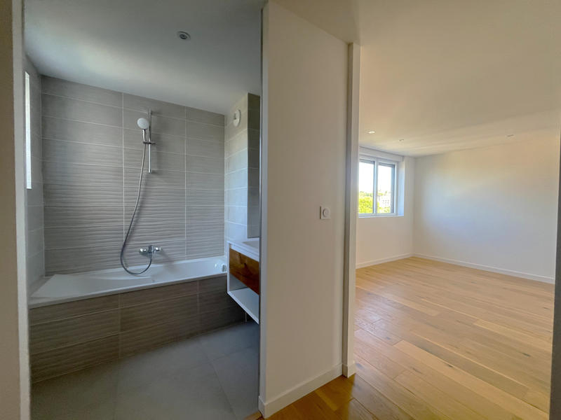 Appartement - 133 m² - 4 pièces