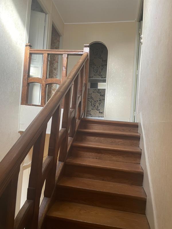 Maison - 170 m² - 10 pièces