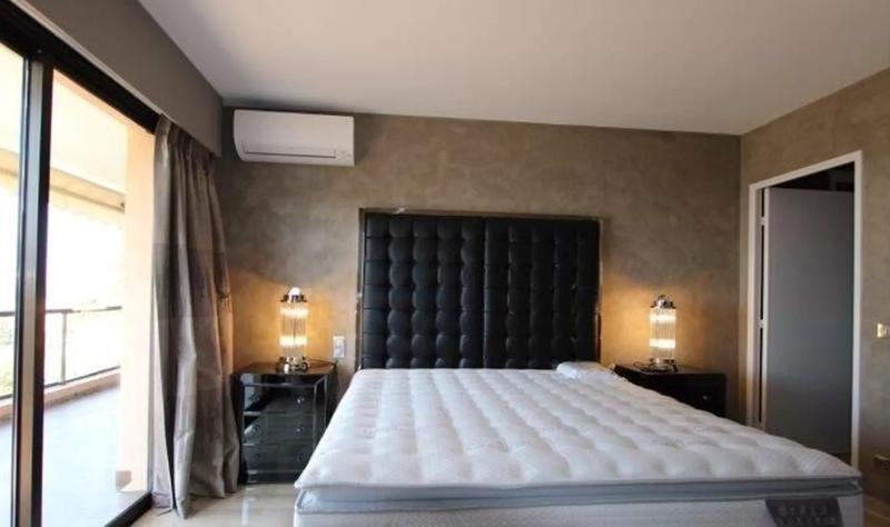 Appartement - 187 m² - 6 pièces