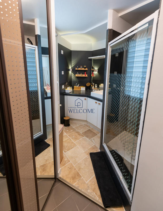 Maison - 104 m² - 4 pièces