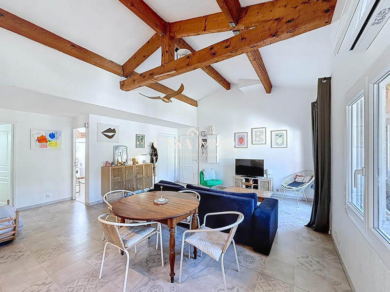 Appartement - 82 m² - 4 pièces