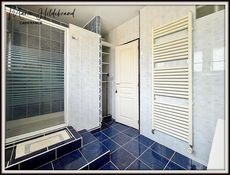 Maison - 167 m² - 7 pièces