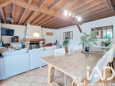 Maison - 167 m² - 8 pièces