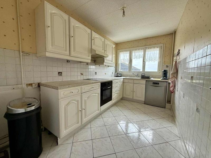 Appartement - 88 m² - 5 pièces