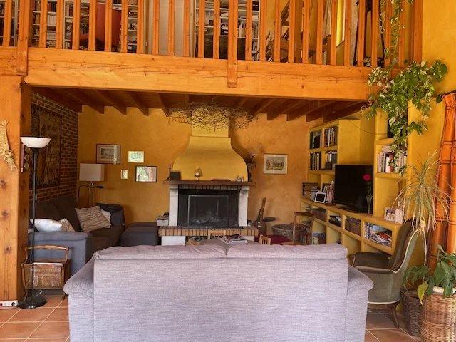 Maison - 275 m² - 7 pièces