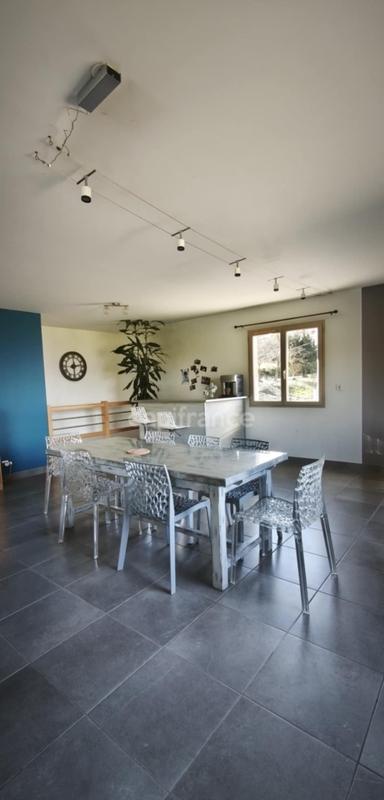 Maison - 157 m² - 5 pièces