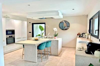 Maison - 187 m² - 6 pièces