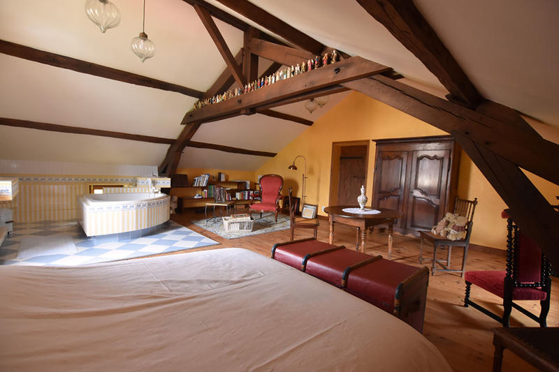 Maison - 208 m² - 5 pièces