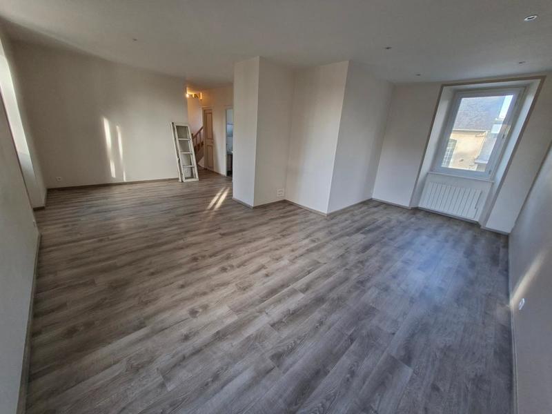 Maison - 185 m² - 6 pièces