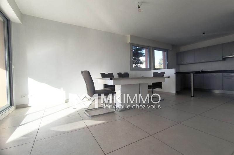 Appartement - 75 m² - 2 pièces