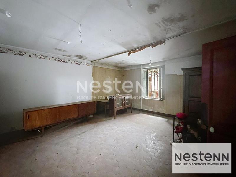 Maison - 340 m² - 13 pièces