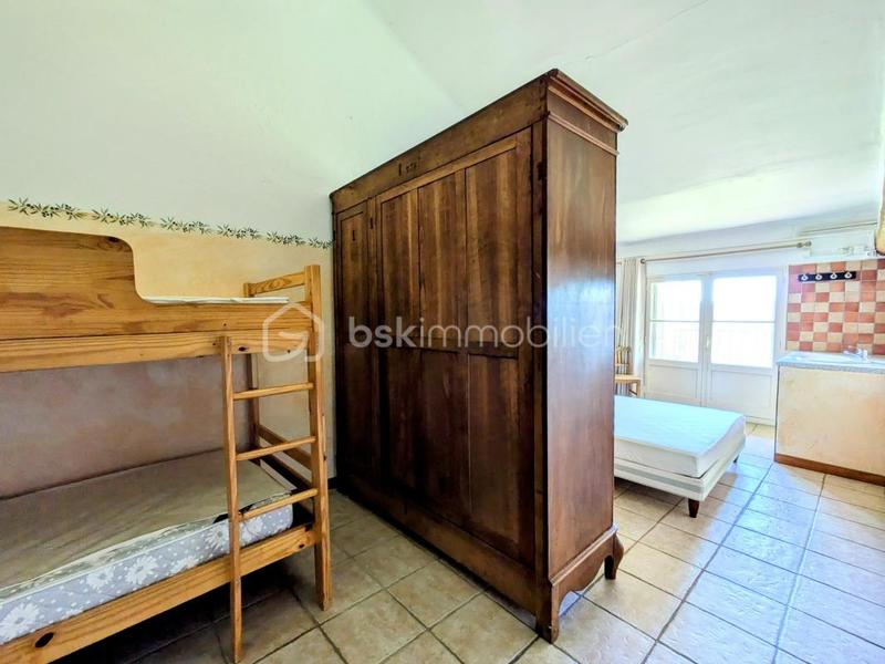 Appartement - 760 m² - 24 pièces