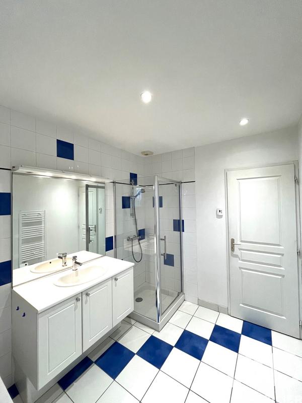 Maison - 102 m² - 5 pièces