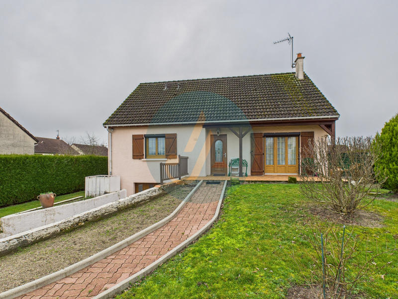 Maison - 105 m² - 4 pièces
