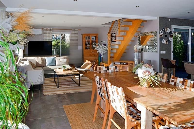 Appartement - 216 m² - 7 pièces