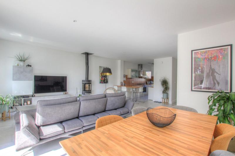 Maison contemporaine - 137 m² - 6 pièces