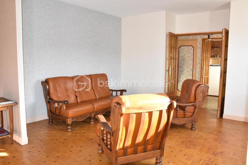 Maison - 199 m² - 9 pièces