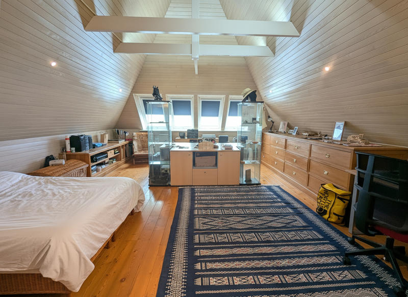 Maison - 245 m² - 9 pièces