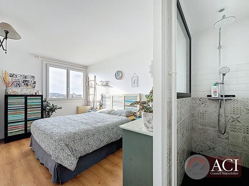 Appartement - 82 m² - 4 pièces