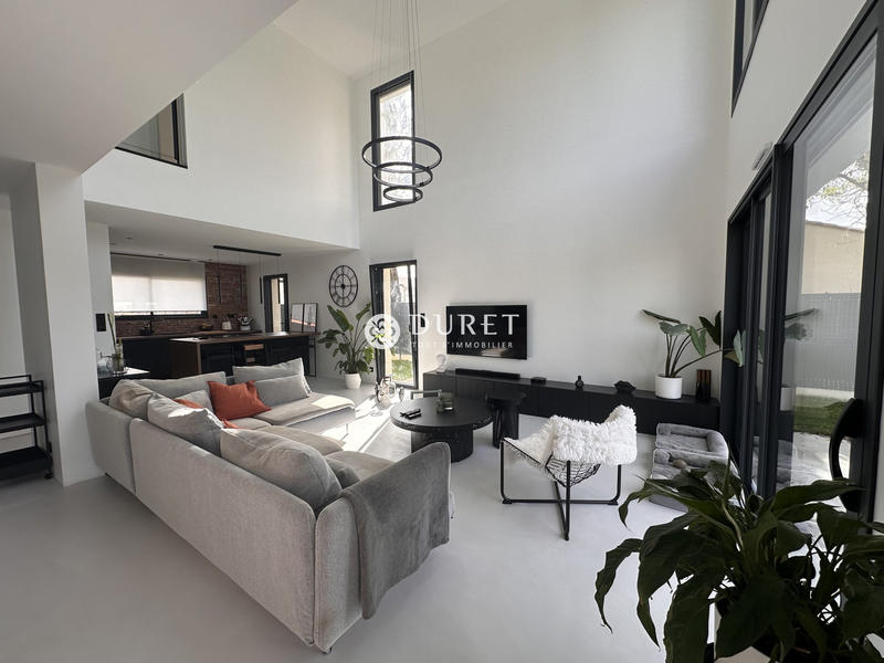 Maison contemporaine - 145 m² - 5 pièces