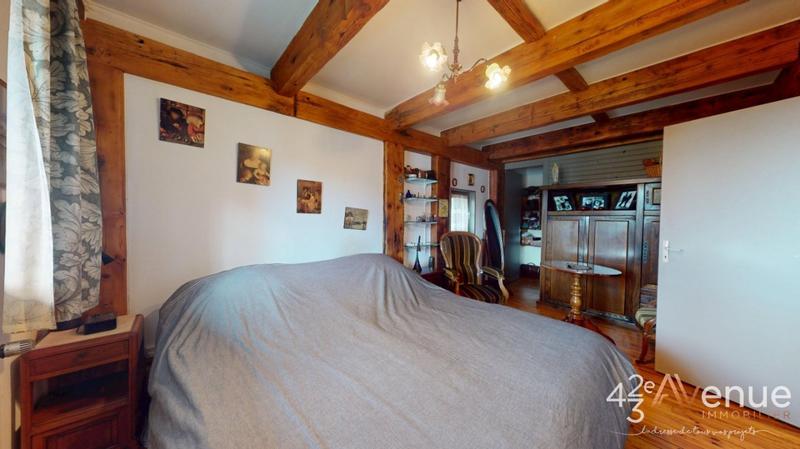 Maison - 201 m² - 5 pièces